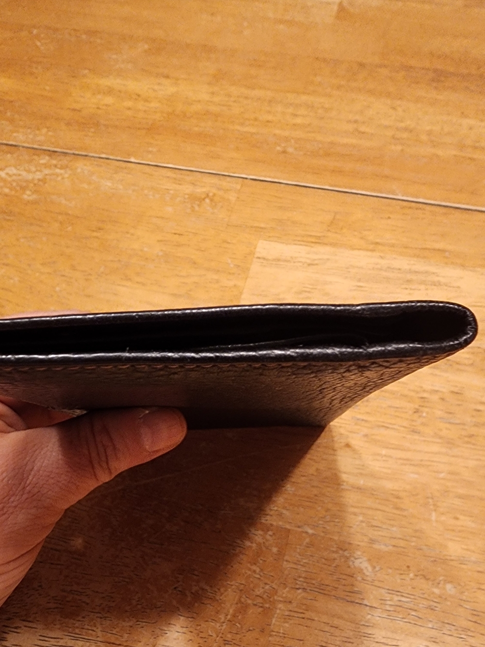 black leather Celine long wallet featuring an embossed Triomphe logo.  - Picture 5 of 16